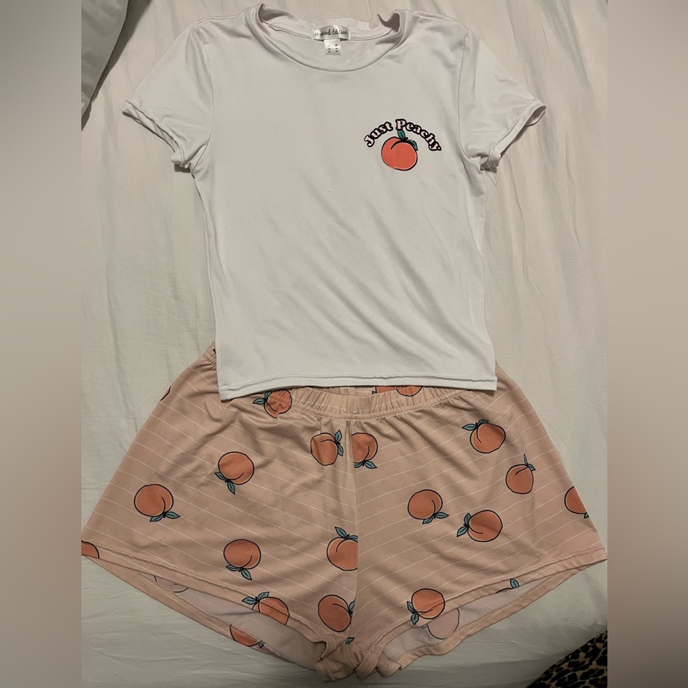 ‘Just Peachy’ PJ Set 🍑